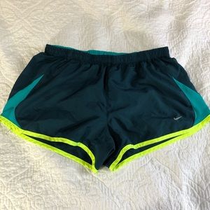 L Nike running shorts